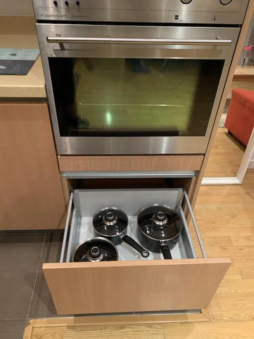 Stunning 2 Bed Flat! Centrally Located In London, Uk! Bagian luar foto