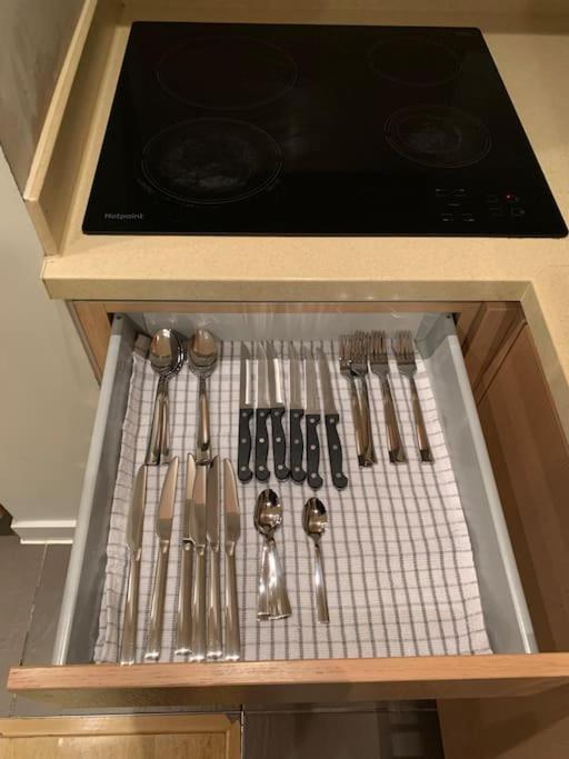 Stunning 2 Bed Flat! Centrally Located In London, Uk! Bagian luar foto