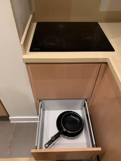 Stunning 2 Bed Flat! Centrally Located In London, Uk! Bagian luar foto