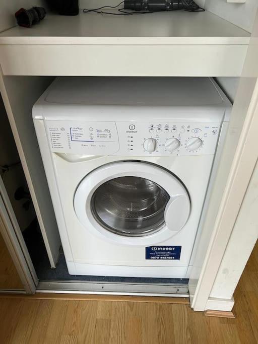 Stunning 2 Bed Flat! Centrally Located In London, Uk! Bagian luar foto