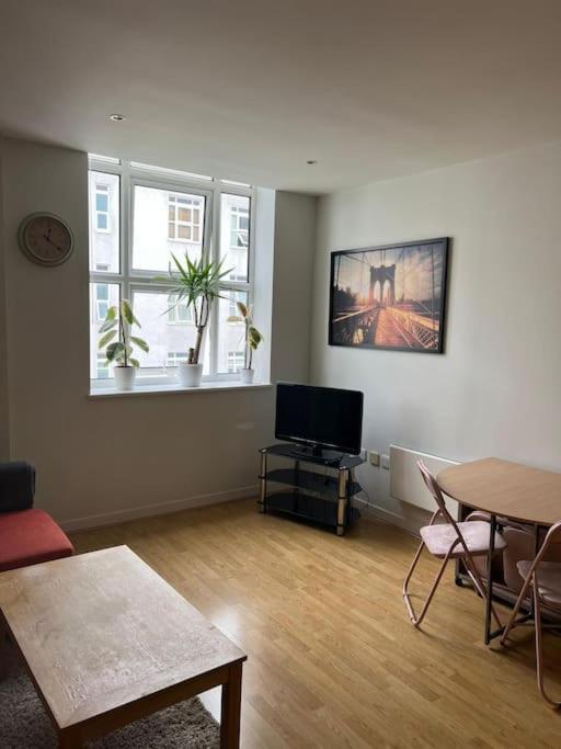 Stunning 2 Bed Flat! Centrally Located In London, Uk! Bagian luar foto