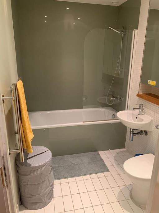 Stunning 2 Bed Flat! Centrally Located In London, Uk! Bagian luar foto