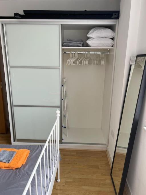 Stunning 2 Bed Flat! Centrally Located In London, Uk! Bagian luar foto