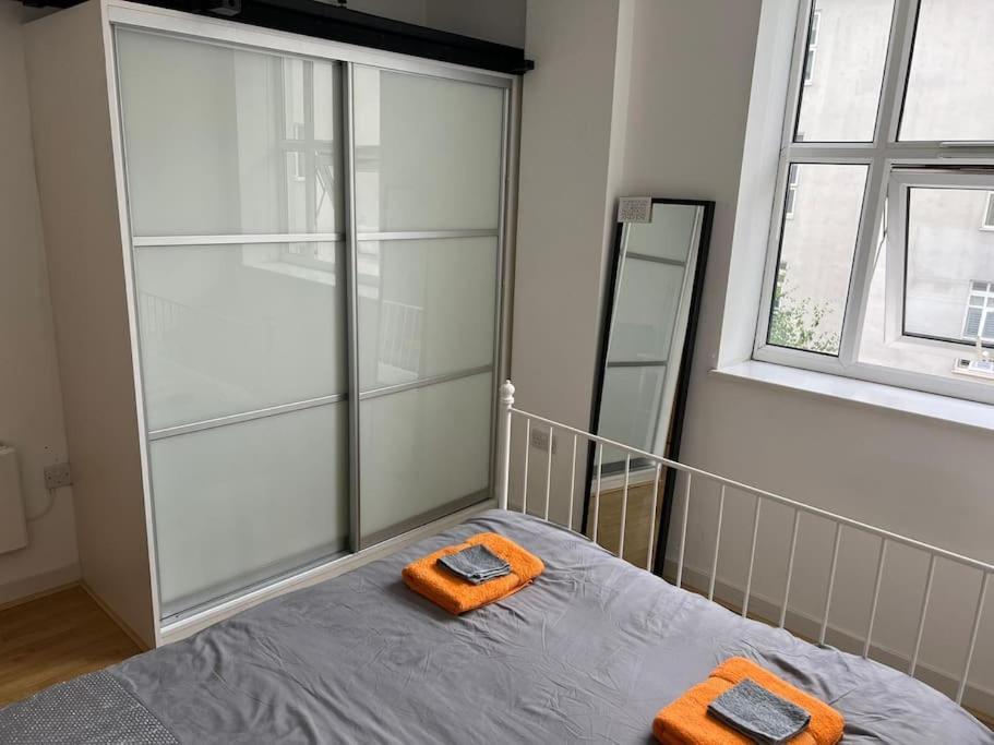 Stunning 2 Bed Flat! Centrally Located In London, Uk! Bagian luar foto